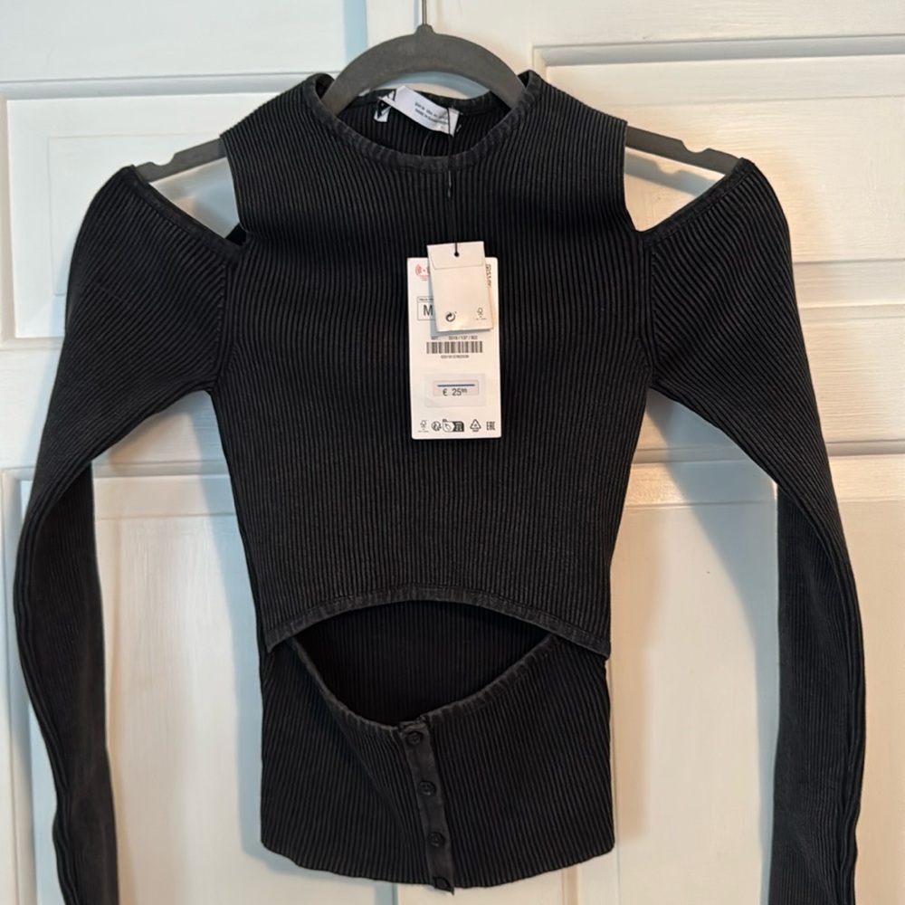 Zara ribbed cold shoulder cut out shirt - Picture 1 of 5